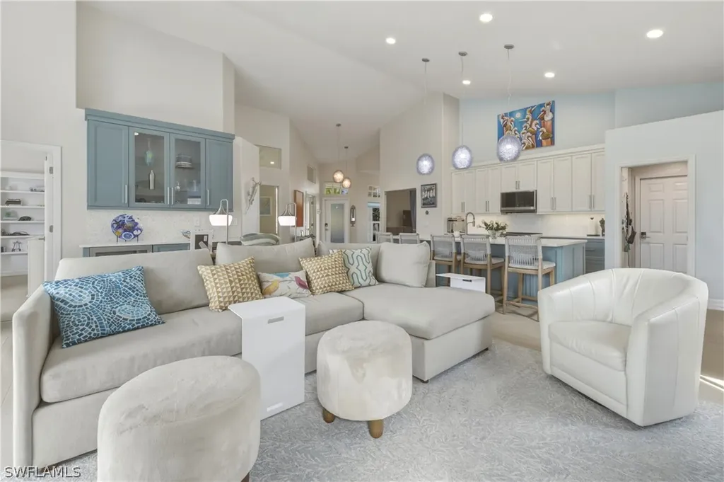 9515 Mariners Cove Lane Fort Myers FL 33919