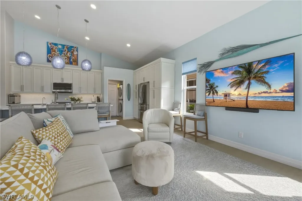 9515 Mariners Cove Lane Fort Myers FL 33919