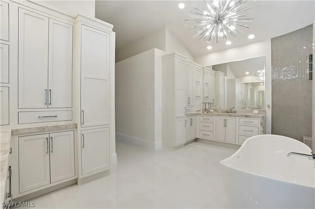 328 Sedgwick Court Naples FL 34108
