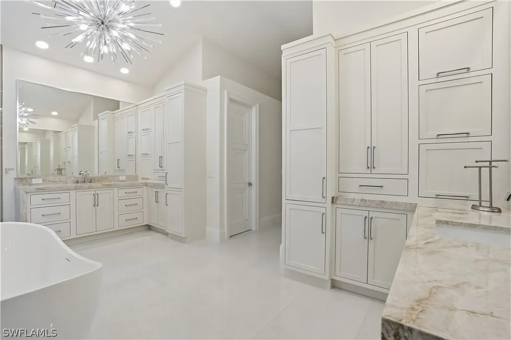 328 Sedgwick Court Naples FL 34108