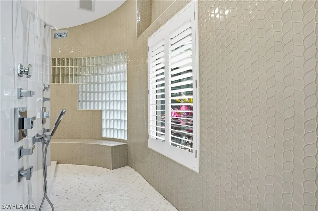 328 Sedgwick Court Naples FL 34108