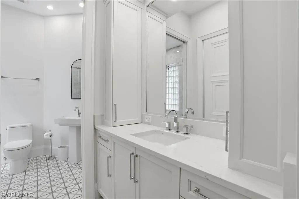 328 Sedgwick Court Naples FL 34108