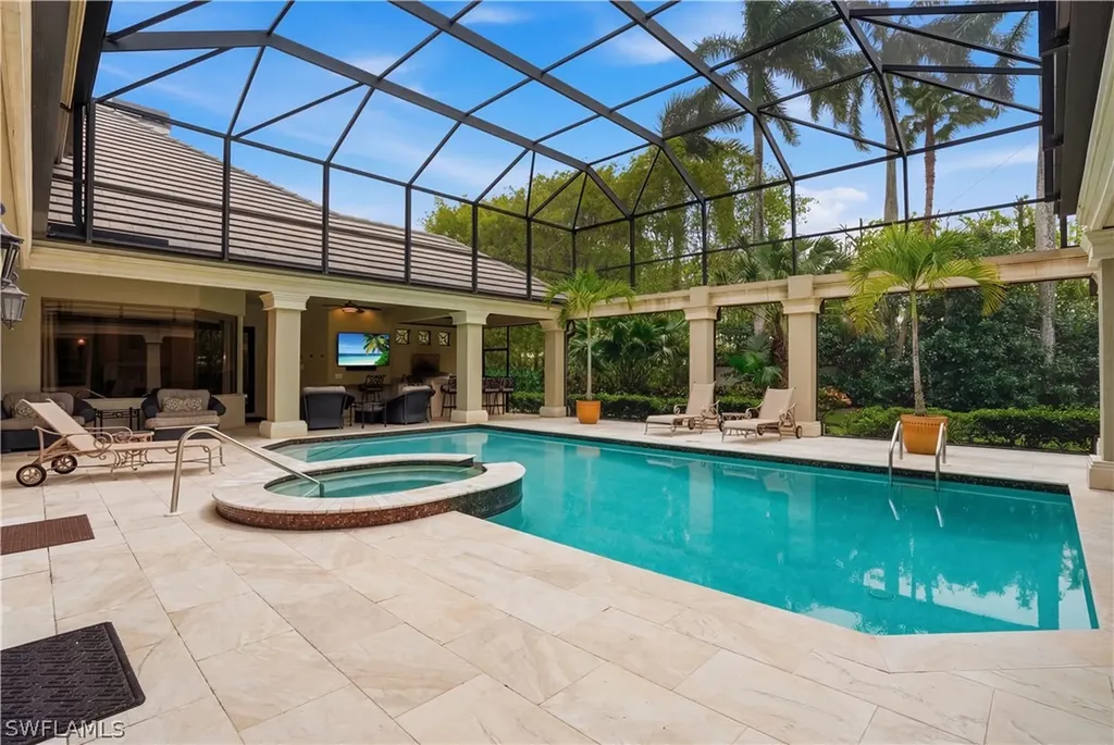 328 Sedgwick Court Naples FL 34108