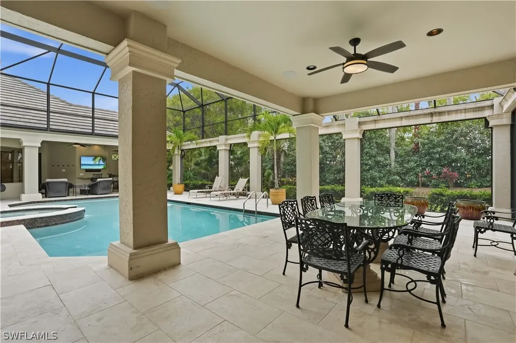 328 Sedgwick Court Naples FL 34108