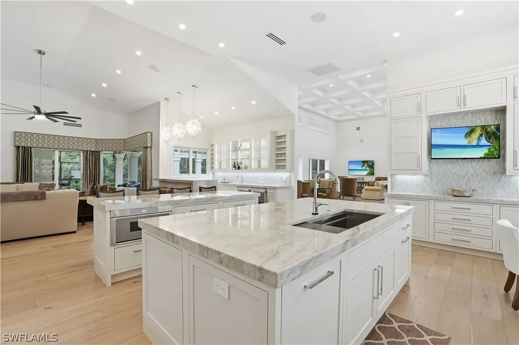 328 Sedgwick Court Naples FL 34108
