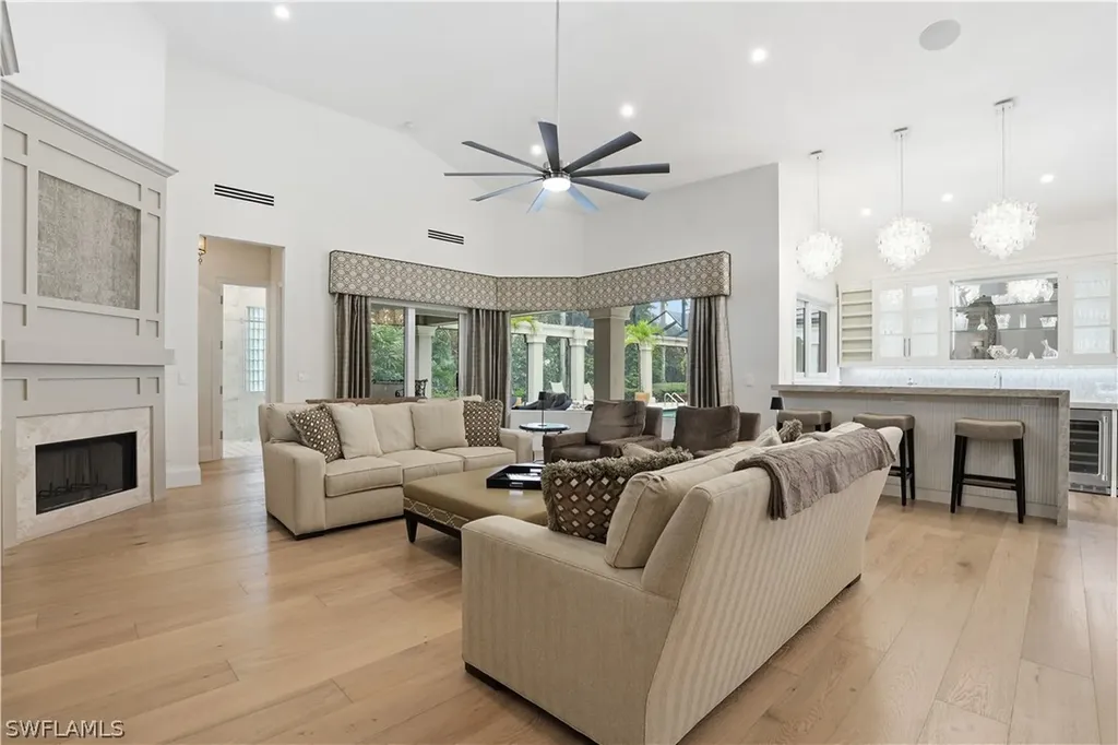 328 Sedgwick Court Naples FL 34108