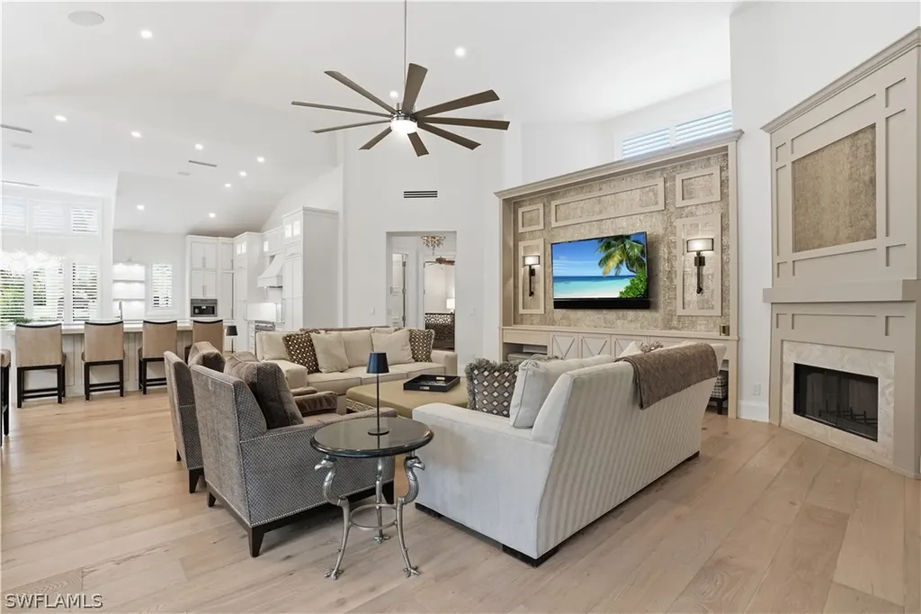 328 Sedgwick Court Naples FL 34108