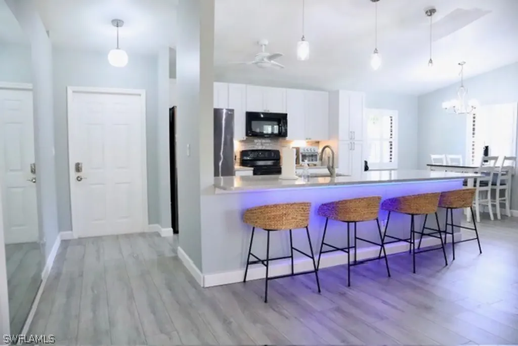 4276 Island Circle Fort Myers FL 33919