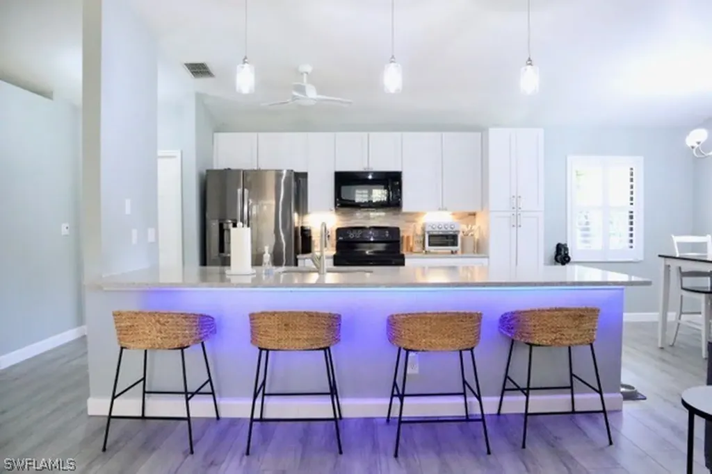 4276 Island Circle Fort Myers FL 33919