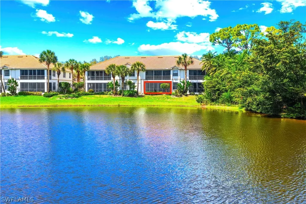 Bonita Springs FL, 4520 Riverwatch Drive, Unit 102