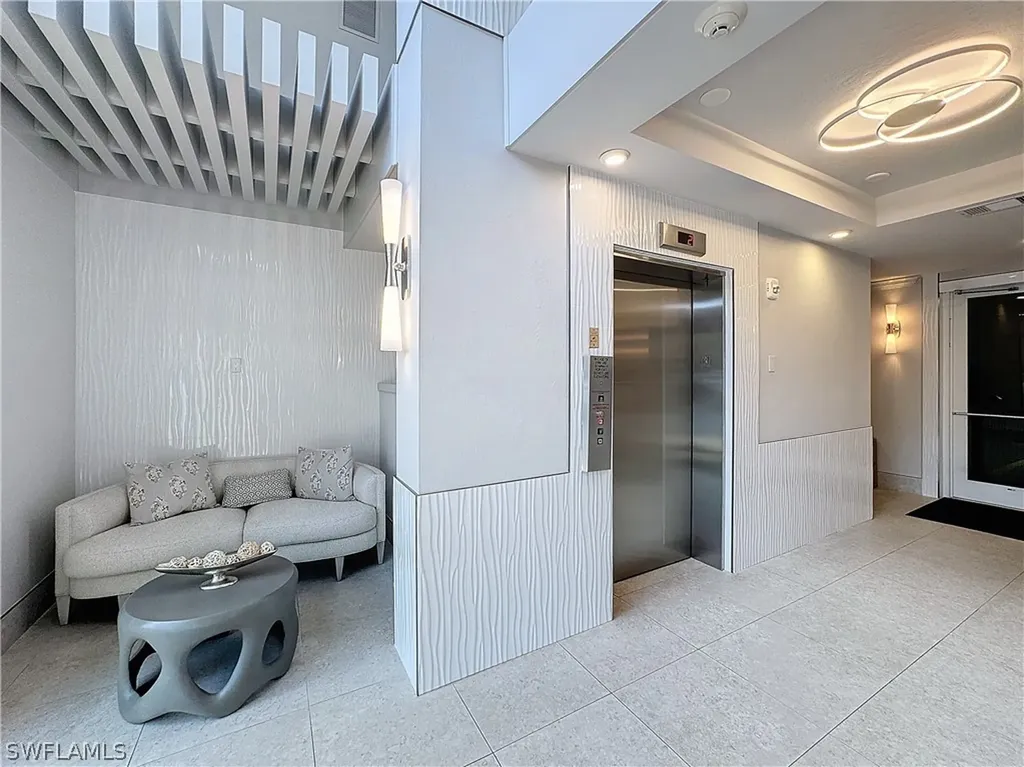400 Flagship Drive Naples FL 34108