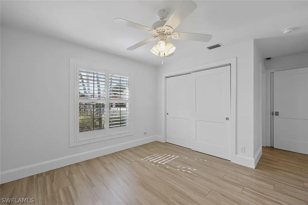 527 109th Avenue N Naples FL 34108