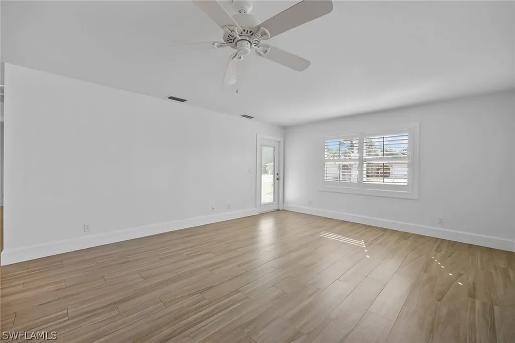 527 109th Avenue N Naples FL 34108