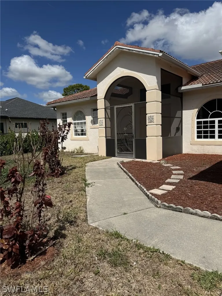 2041 24th Avenue NE Naples FL 34120