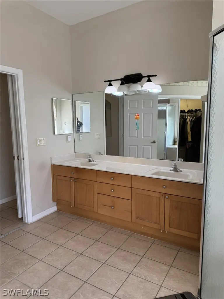 2041 24th Avenue NE Naples FL 34120