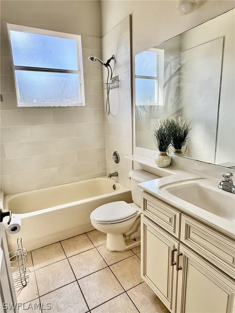 2041 24th Avenue NE Naples FL 34120