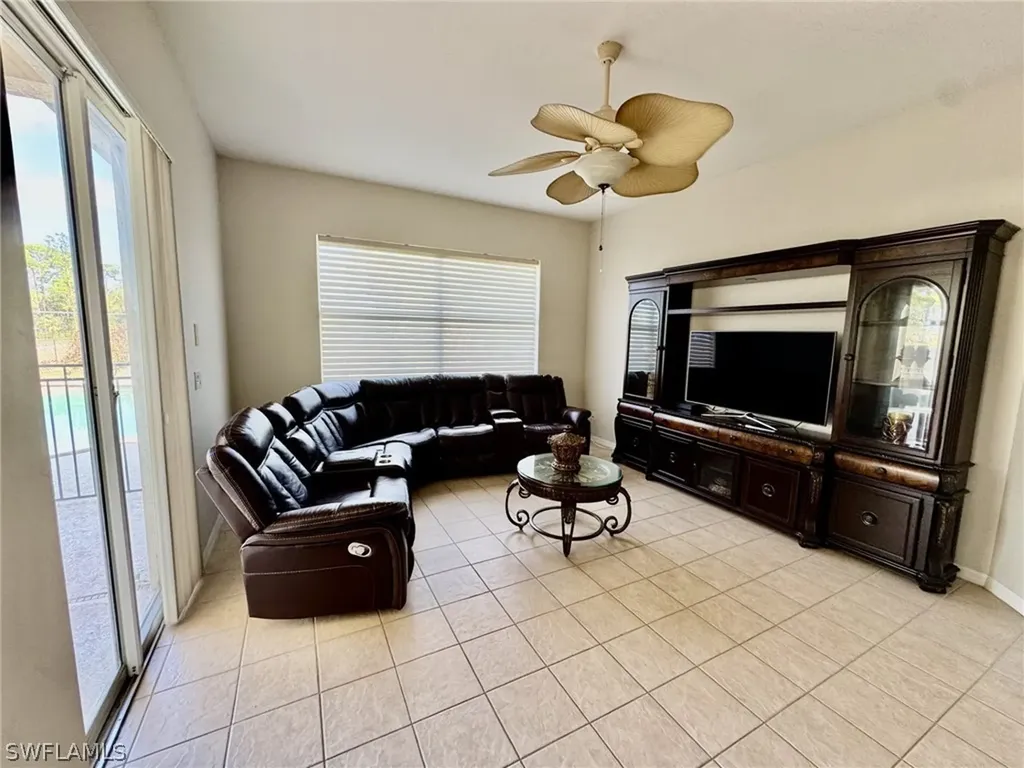 2041 24th Avenue NE Naples FL 34120