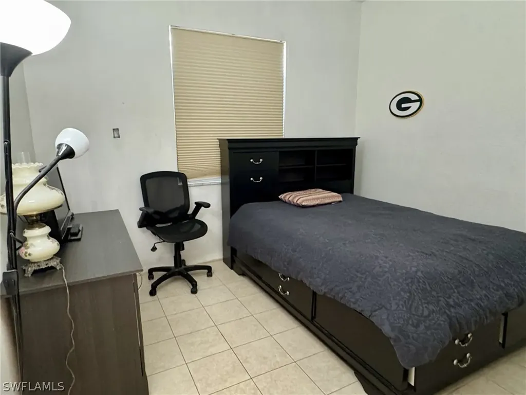 2041 24th Avenue NE Naples FL 34120