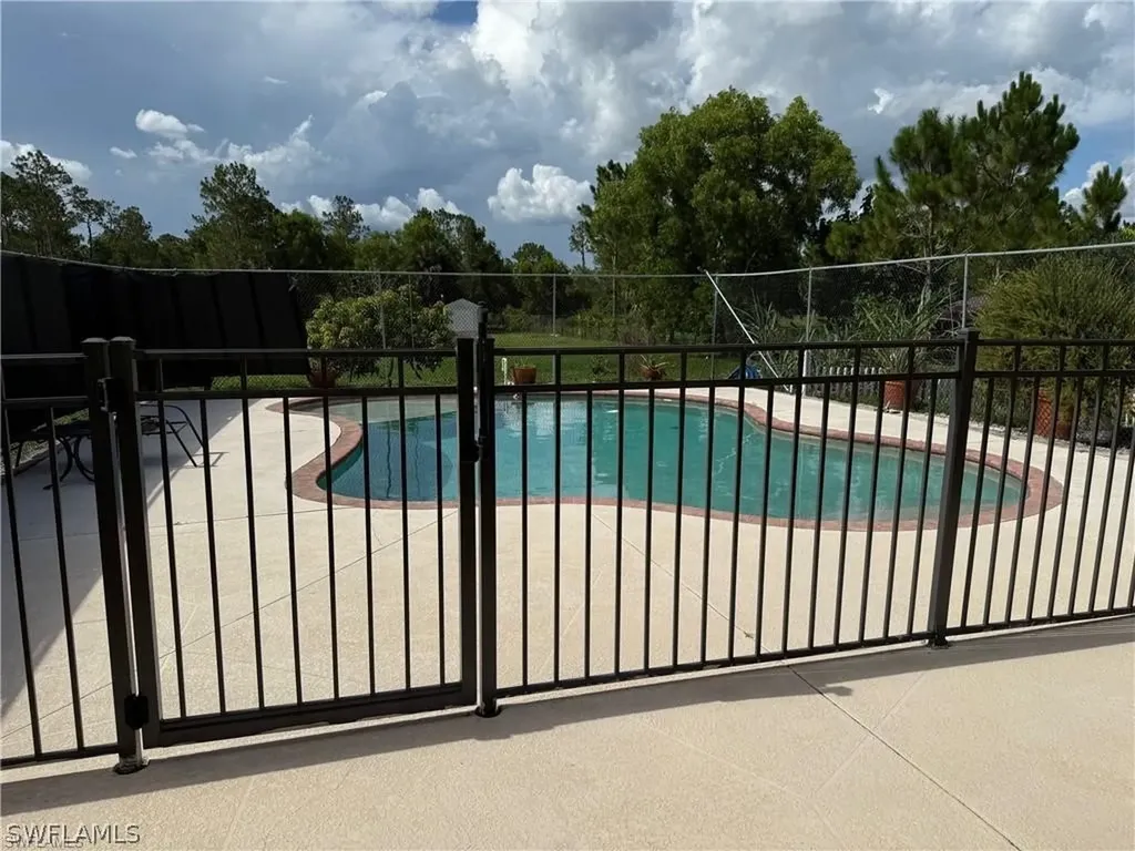 2041 24th Avenue NE Naples FL 34120