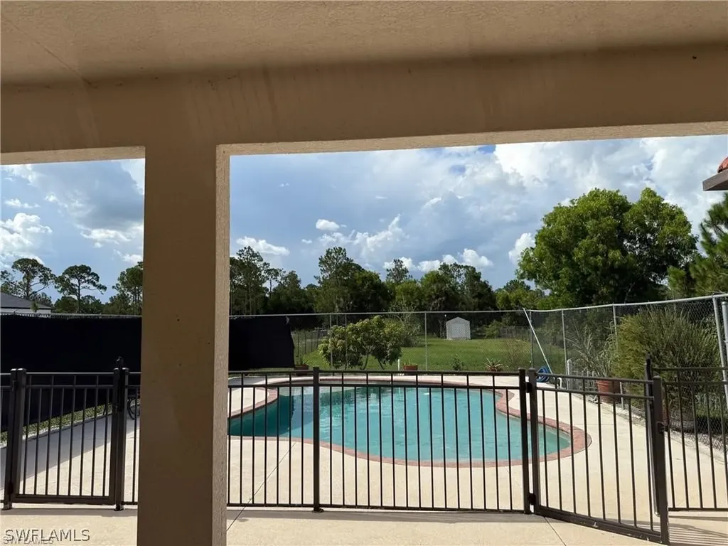 2041 24th Avenue NE Naples FL 34120