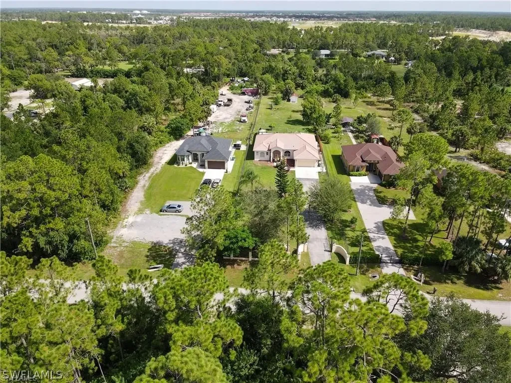 2041 24th Avenue NE Naples FL 34120