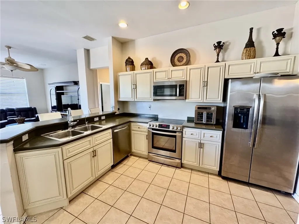 2041 24th Avenue NE Naples FL 34120