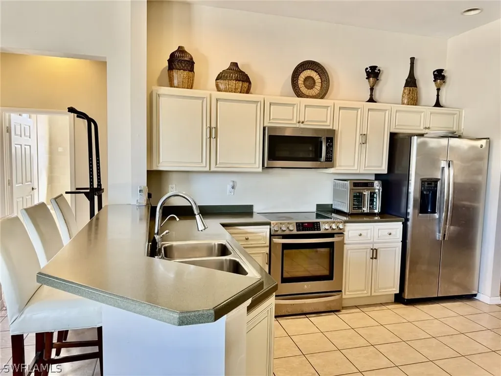 2041 24th Avenue NE Naples FL 34120