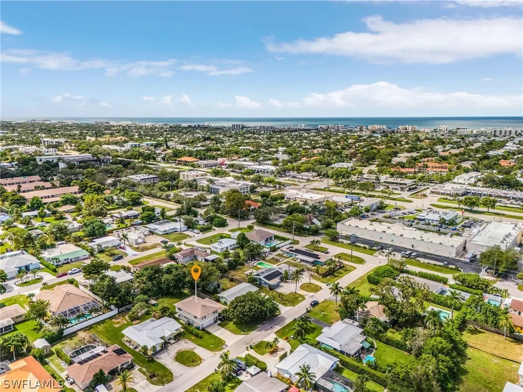 1060 Cooper Drive Naples FL 34103
