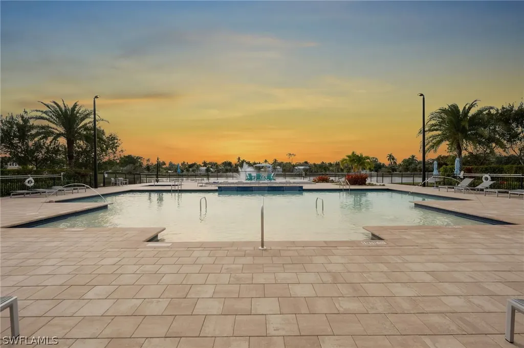 4552 Arboretum Circle Naples FL 34112
