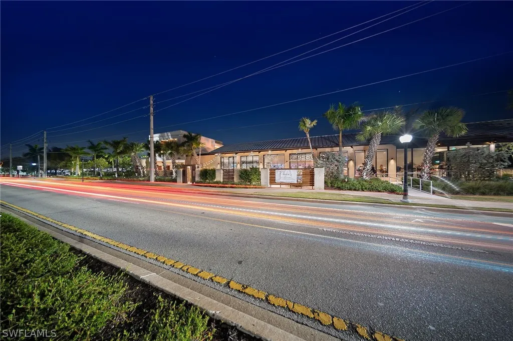 4552 Arboretum Circle Naples FL 34112