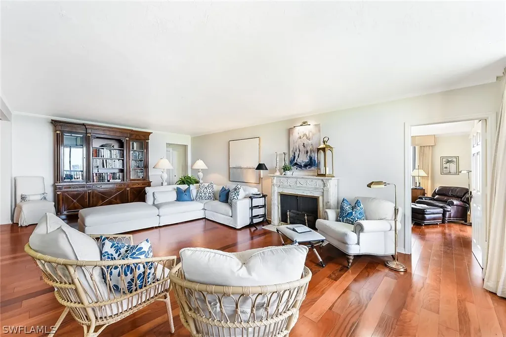 6075 Pelican Bay Boulevard Naples FL 34108