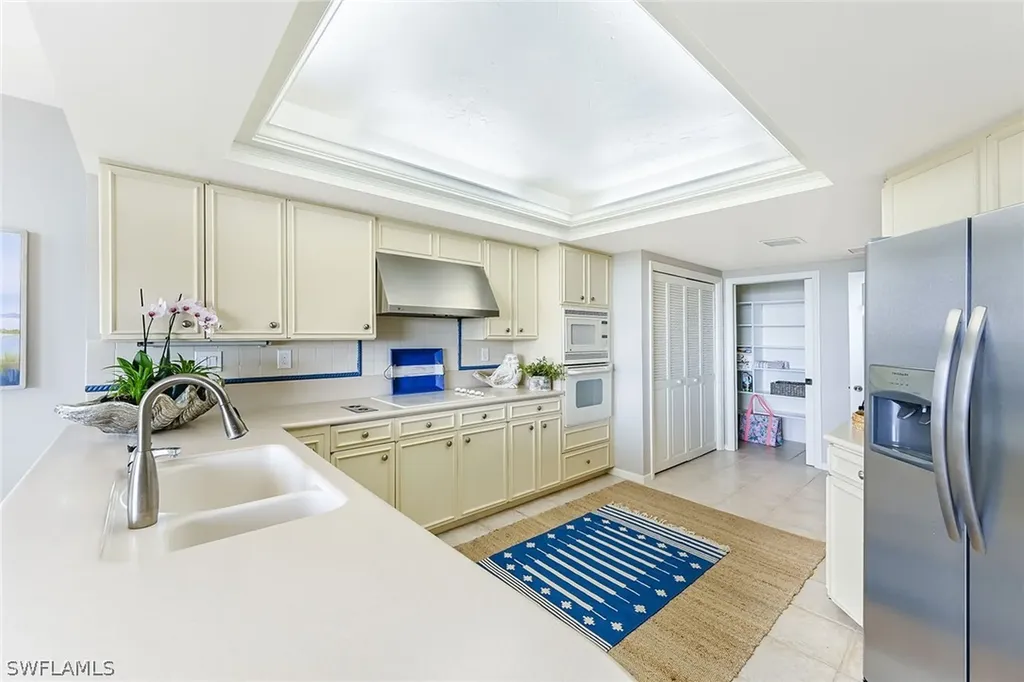 6075 Pelican Bay Boulevard Naples FL 34108