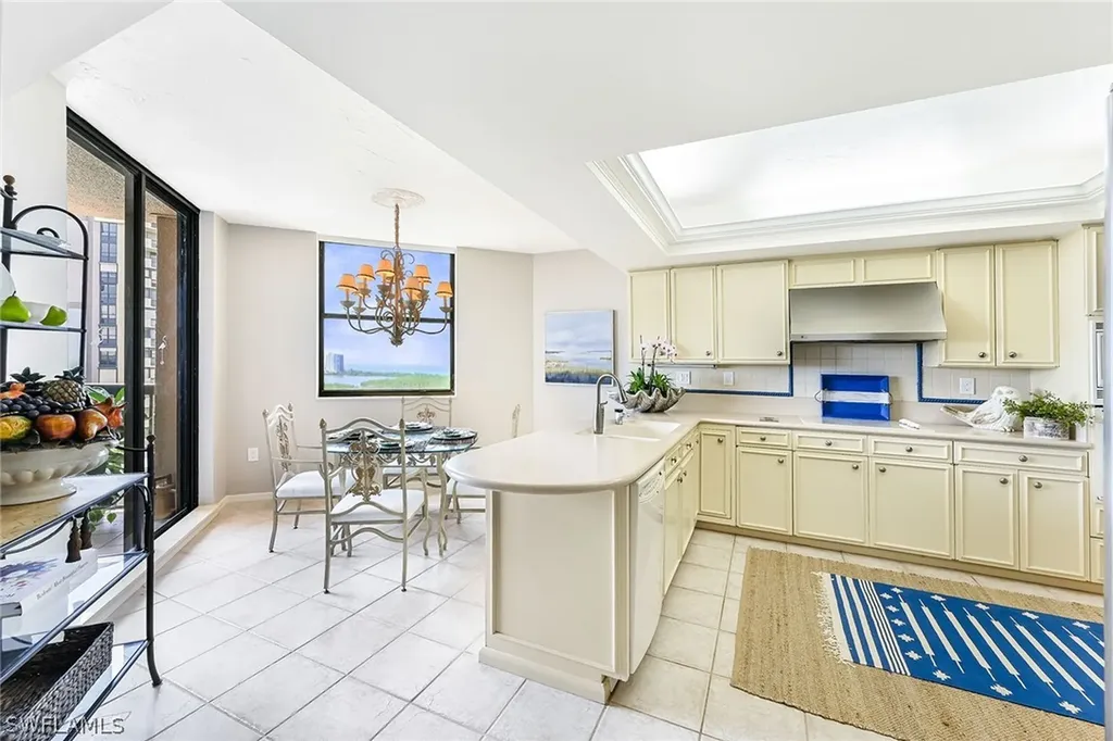 6075 Pelican Bay Boulevard Naples FL 34108