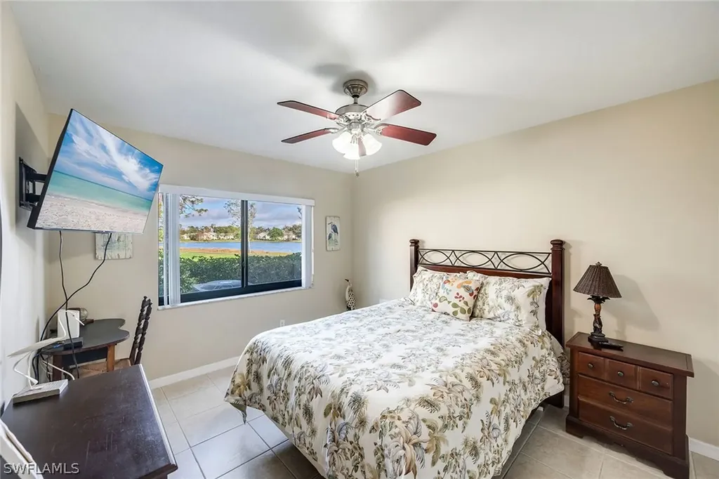 1802 Kings Lake Boulevard Naples FL 34112
