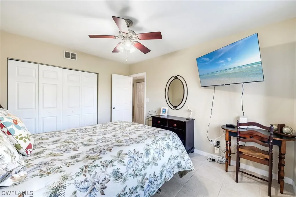 1802 Kings Lake Boulevard Naples FL 34112