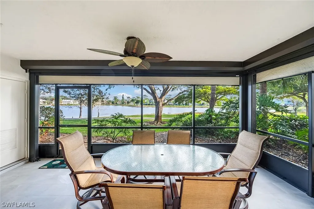 1802 Kings Lake Boulevard Naples FL 34112