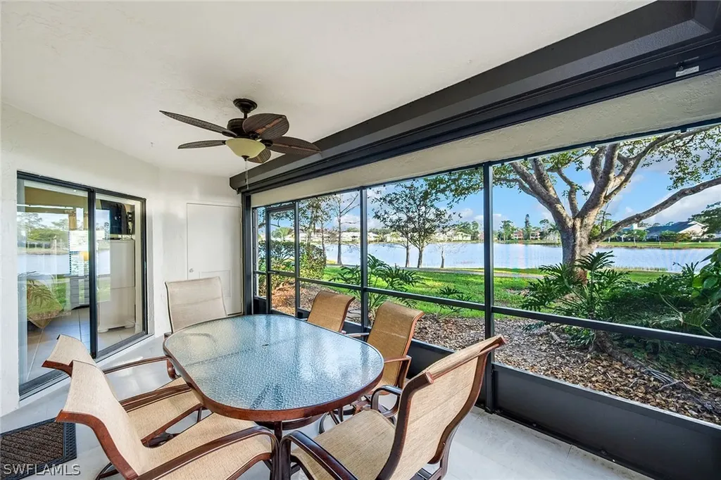 1802 Kings Lake Boulevard Naples FL 34112