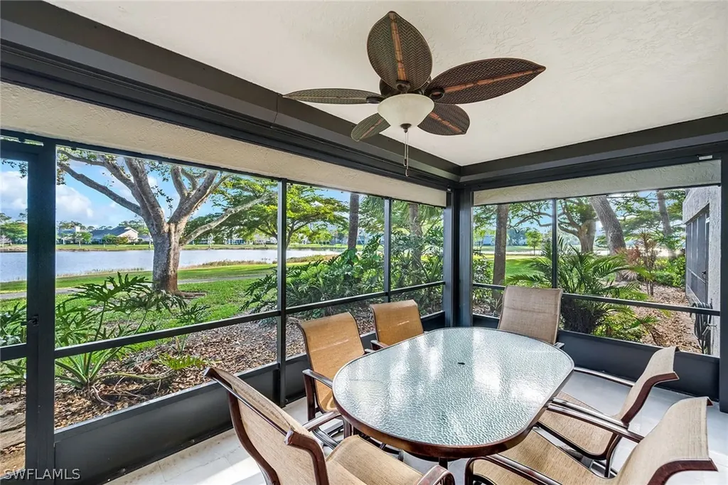 1802 Kings Lake Boulevard Naples FL 34112