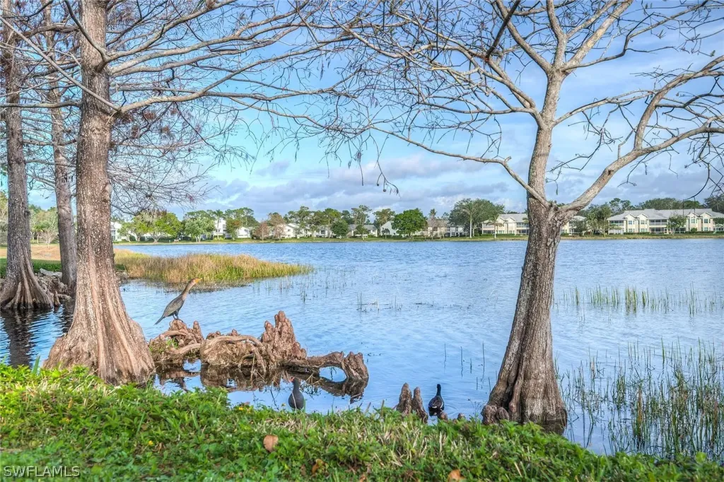 1802 Kings Lake Boulevard Naples FL 34112