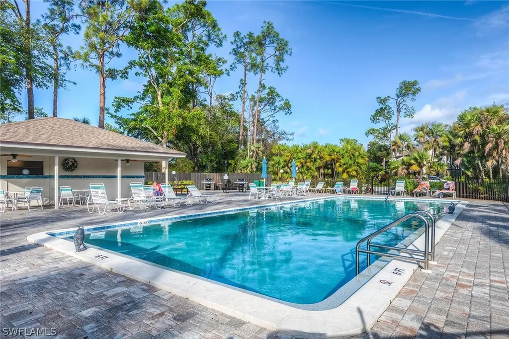 1802 Kings Lake Boulevard Naples FL 34112