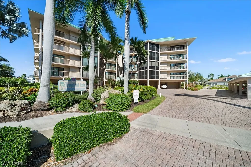 845 Collier Court Marco Island FL 34145