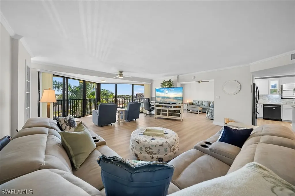845 Collier Court Marco Island FL 34145
