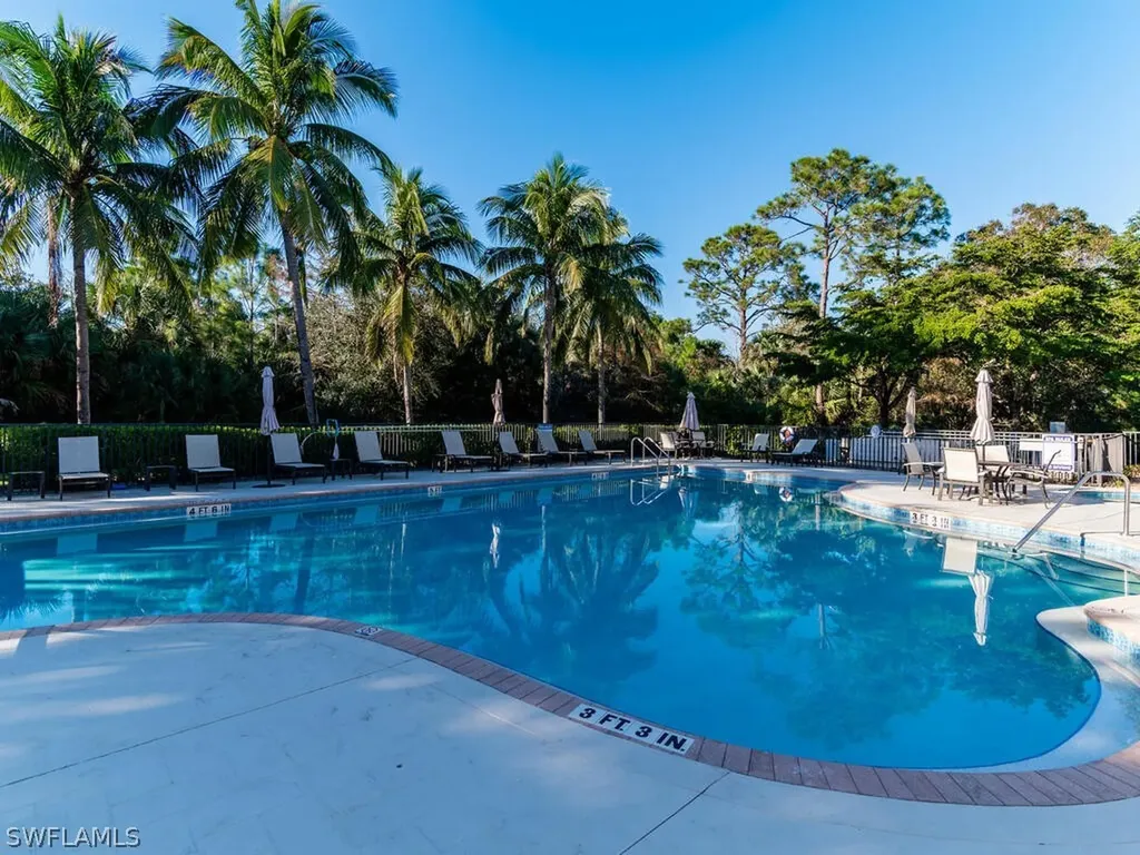 7873 Hawthorne Drive Naples FL 34113