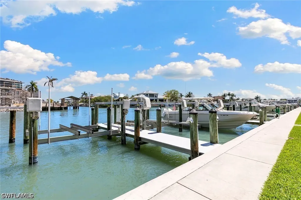 10682 Gulf Shore Drive Naples FL 34108