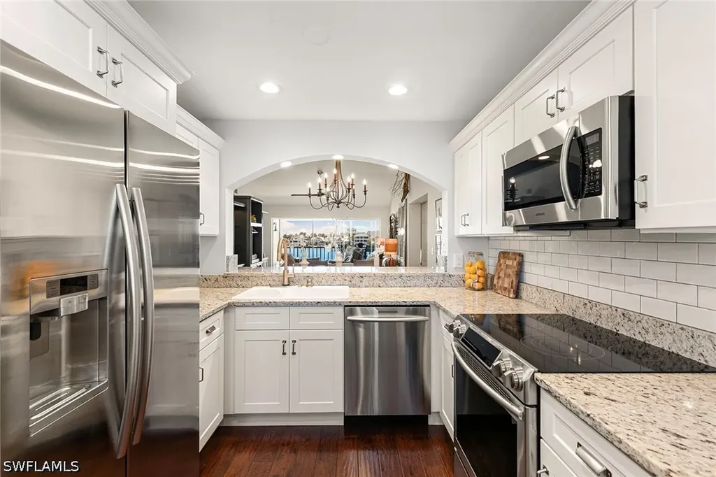 10682 Gulf Shore Drive Naples FL 34108