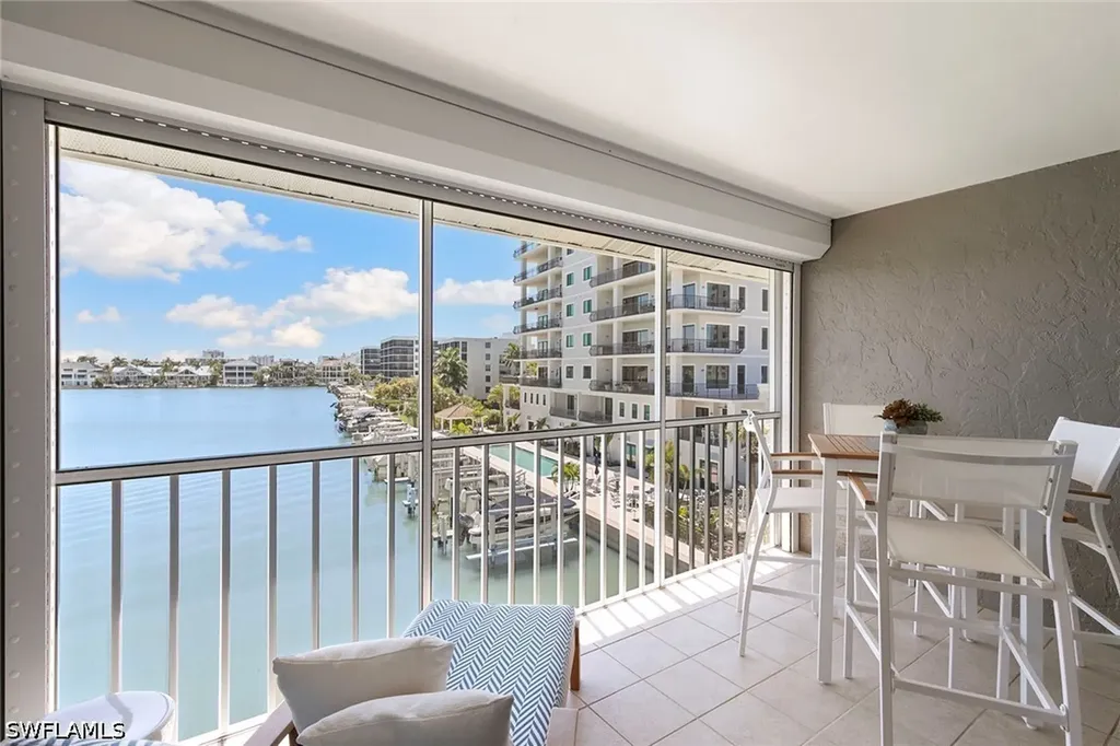 10682 Gulf Shore Drive Naples FL 34108