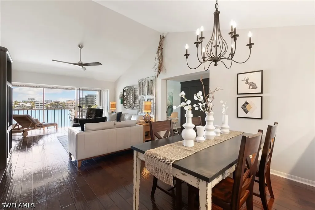10682 Gulf Shore Drive Naples FL 34108