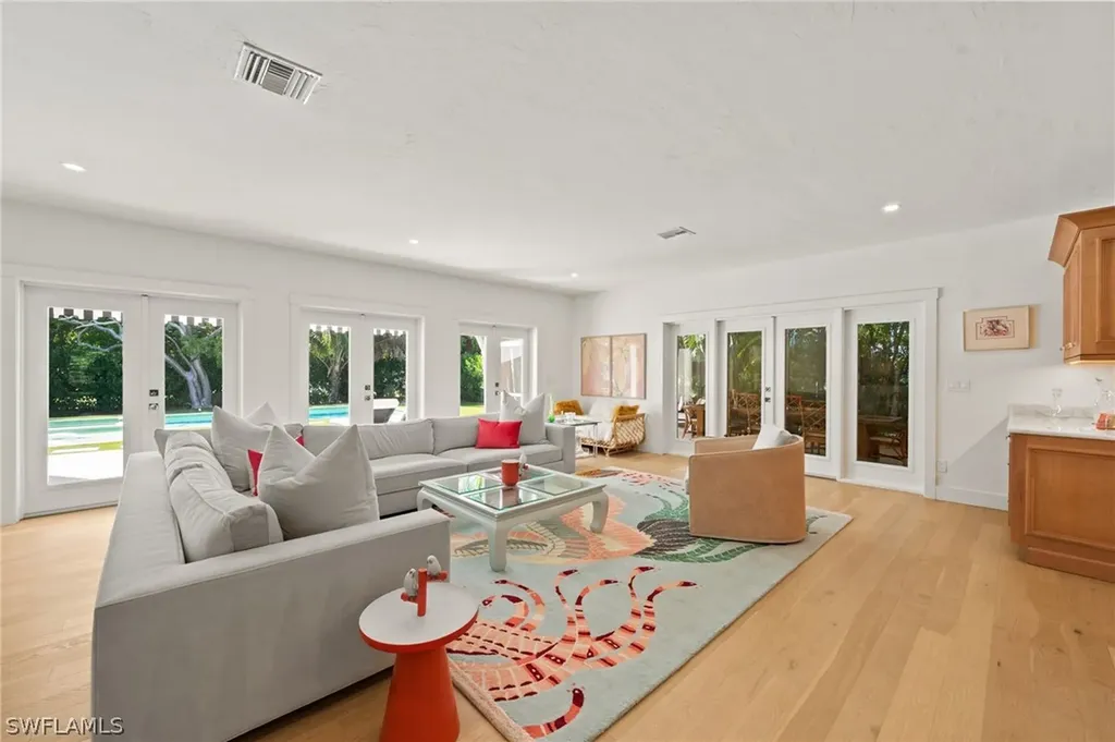 1949 Alamanda Drive Naples FL 34102