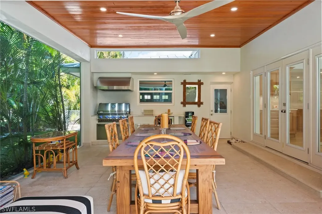 1949 Alamanda Drive Naples FL 34102