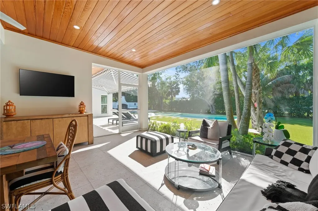 1949 Alamanda Drive Naples FL 34102